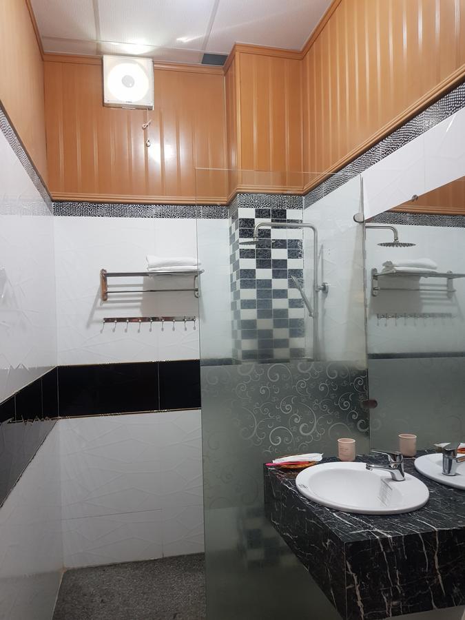Tay Nguyen Hotel Kon Tum Екстер'єр фото
