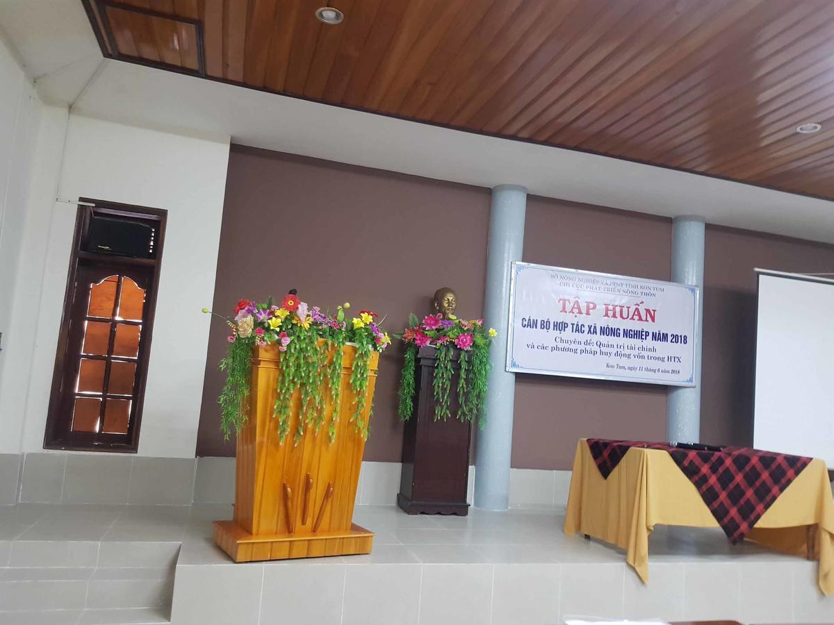 Tay Nguyen Hotel Kon Tum Екстер'єр фото
